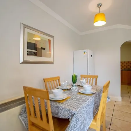 Appartement 21 - 2 Bed By Shortstays Galway