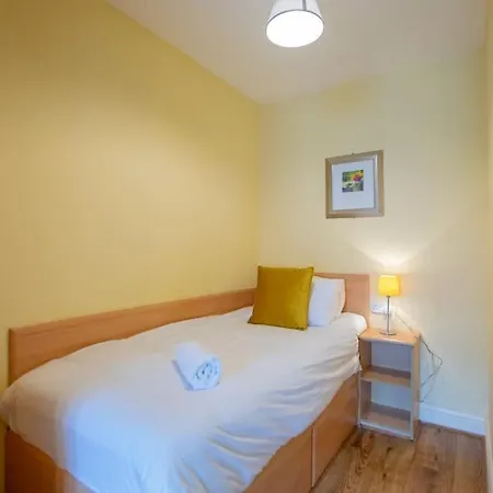 21 - 2 Bed By Shortstays Galway