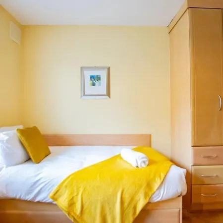 21 - 2 Bed By Shortstays *
