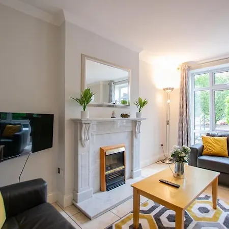 21 - 2 Bed By Shortstays * Galway