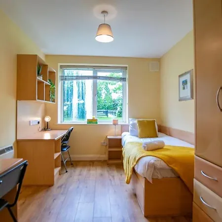 21 - 2 Bed By Shortstays