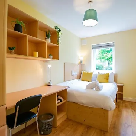 Apartment 21 - 2 Bed By Shortstays *