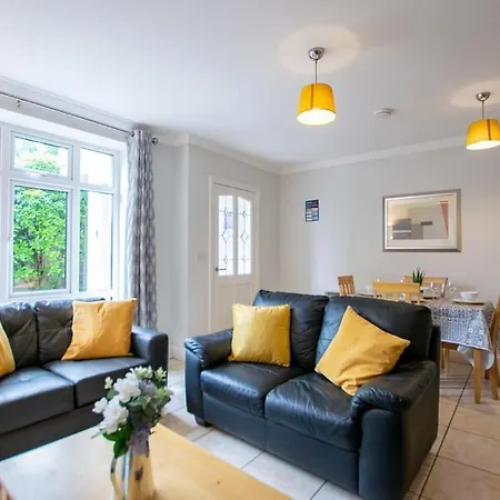 21 - 2 Bed By Shortstays