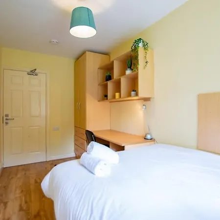 21 - 2 Bed By Shortstays *